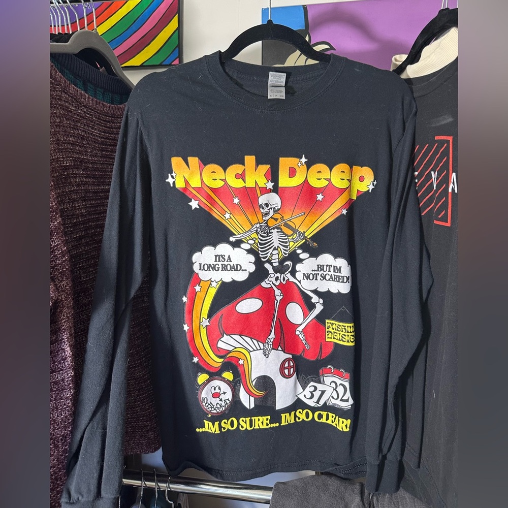 LAST CHANCE Neck Deep Graphic Long Sleeve Shirt